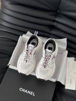 Chanel 25C新款熊猫运动休闲鞋百搭小白鞋 款式搭配不会出错撞色搭配活力满满啊 侧面压印logo 上脚很秀气 鞋面原版定制材料 原版大底Size:35-4