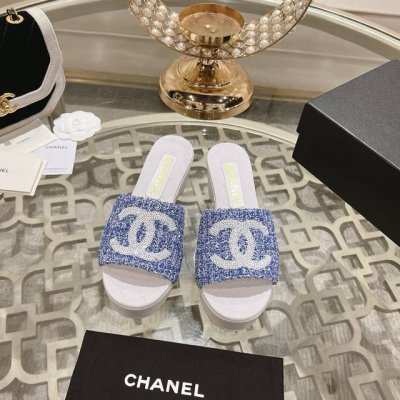 工厂价 女装女鞋 运动原单 chane l ss25 new arrival～ 小香经典坡跟厚底 拖鞋经典色 正品比对图组，大货开箱视频！面料：原版开模布料 内