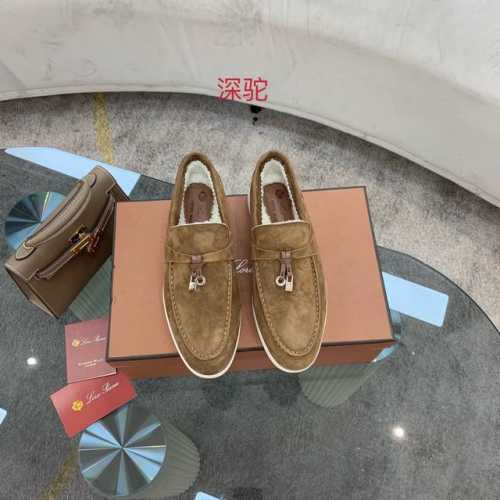 Loro Piana 羊羔毛款。意大利顶级羊绒复古优雅低调奢华。时尚性与皮料实用性同样兼具依然全网最高品质。鞋面羊京丝质柔滑。羊羔毛里，耐磨高弹牛筋底。 码数：