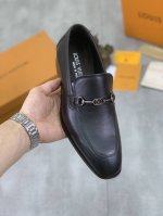 工厂价 实价 水染牛里 Lv路易威登商务皮鞋，釆用原版进口意大利开边珠小牛皮，全牛皮内里、专业鞋匠精心手工制，原版专供耐磨大底。标准码38-45 46 47定做