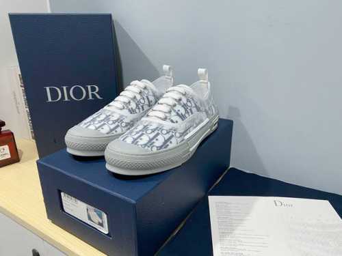 Dior迪奥 2024B24网鞋系列最新色系款 原版1:1开发 专柜同步更新代购级品质 鞋面全部按原版材料订制、胶片透明度和原版一至 垫脚：原版注塑垫脚 大底: