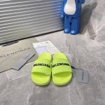出厂 Balenciaga 巴黎世家 潮品情侣拖鞋 Balenciaga Political Campaign 最新磨具开发 欧美名媛 明星 网红girl 大爱