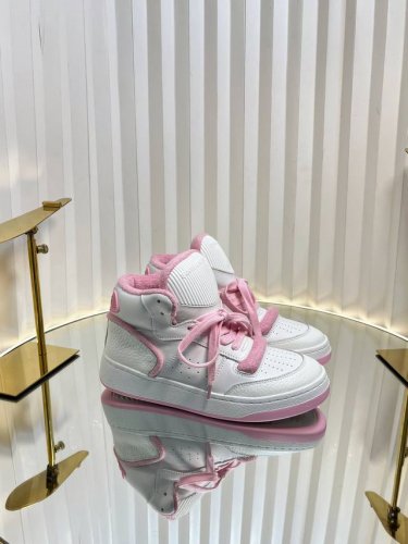 YSL SAINT LAURENT 圣罗兰 SL61春夏最新爆款休闲系列 SL61运动高帮休闲鞋 圣罗兰 SL61 ，原版购入 一比一复刻 ，新鲜血液注入加休闲