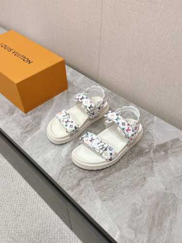 LV 路易威登X TM村上隆联名款拖鞋凉鞋硬货上新BS代购级别！高级感十足！国内外博主刷爆的一款，复古又时髦 上脚美炸了！官网主推款★ t 鞋面：原版小牛皮5D