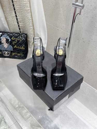 SAINT LAUREN* YSL 圣罗兰 杨树林新款小细高跟凉鞋 设计更稳更好穿 小姐姐的美丽尤物高跟鞋 优雅迷人性感 女人味十足！进口漆皮 内里垫脚羊皮 意