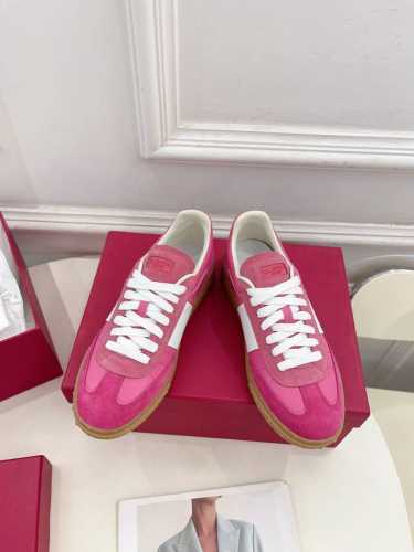 男10 Valentino 华伦天奴2024 最新走秀款upvillage情侣款休闲运动鞋 原版购入开发 做货 华伦天伦爆款运动鞋 权志龙 檀健次 关晓彤等众多