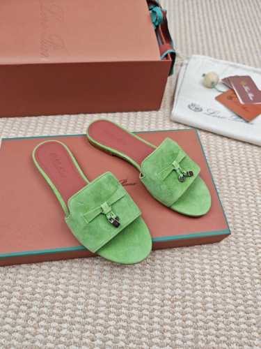 高版本 主打多色 LP新品发售Loro Piana 官网同款针织拖鞋｜采用 Wish 羊京面料制作｜鞋面采用独特针织面料制作工艺｜双层羊皮，垫脚丝绸羊皮，全方位