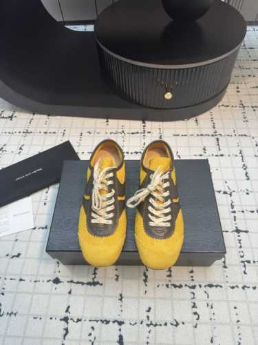 代购级小众 Dries Van Noten Dvn 复古德训鞋 Dvn的德训鞋也太美了吧 Dries 总会给我带来惊喜 Dries Van Noten 春夏系列