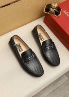 商品商标：Ferragamo 菲拉格慕 豆豆鞋 正码码数: 38-44 45订制 商品材料：精选 进口小牛皮圧花鞋面+经典五金扣，进口猪皮内里。强烈立体视觉效果