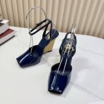 Saint Laurent YSL圣罗兰坡跟鱼嘴凉鞋YSL姐姐的美丽尤物高跟鞋 又是人间圣罗兰 Rose同款的小方头 高跟鞋化很好修饰脚型，奢华金属链 这几年S