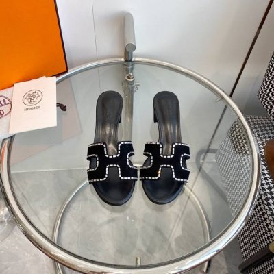 平底 粗跟 Hermes爱马仕经典h拖鞋 顶级品质 超级洋气经典又耐脏的一款凉拖万能百搭～舒适感真的天花板级别～软乎乎的脚感～走再久都不觉得累脚~夏天懒人必备一