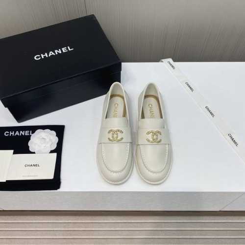 出厂价 Chanel香奈儿24最新 Vintage复古双c扣链条小金球乐福鞋 梦回校园系列，岁末明星同款，上脚秀气，脚感无敌好穿，小圆头大气简约，鞋面拼皮设计，