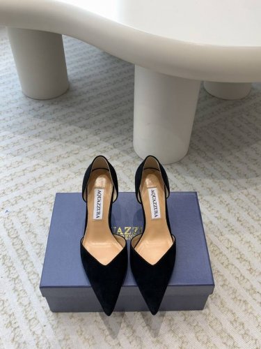 Aquazzura 24Ss 惊艳火爆款、菠萝 王室贵族的钟爱雍容华贵、气质高雅、到手如图柜级品质 面料进口麂皮 进口格利特特殊材料 小羊皮内里、意大利真a级真