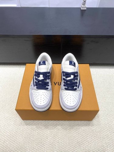 工厂价： 联名系列卖疯了情侣款 专柜如图包装 东莞大厂品质 Nk Sb Dunk Low Lv联名-翻毛藏蓝 周年高端定制 低帮休闲板鞋 大厂纯原品质出货 超高