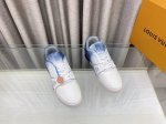 Lv板鞋系列 喷色工艺2024新款，Lv Trainer Maxi运动鞋将成衣系列的宽松廓形引入virgilabloh笔下的lvtrainer运动鞋设计，春夏男