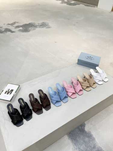 新款普拉达 Prada.原版1:1开发，⑥色任选，码数：35-43，平底 。细跟，粗跟 真皮底+30