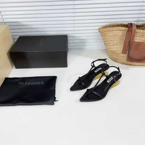 高品质出厂水晶跟 ！小众潮牌网红款 Jil Sander 吉尔 桑达早春凉鞋系列！春夏最新爆款时髦水晶跟坡跟尖头带子凉鞋 这款真的绝了 时髦到飞起 想不到有任何