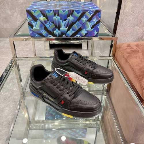 顶级版本 上线男款39-44 45.46 Virgil Abloh 向篮球鞋设计汲取灵感，推出标志性 LV Trainer 运动鞋，经典的花纹富含着整体的特性，