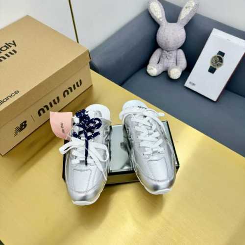 情侣款miumiu缪缪 X New Balance Nb530 休闲 运动鞋 阿甘鞋 德训鞋 原版购入开发做货 Miu Miu X New Balance 经典