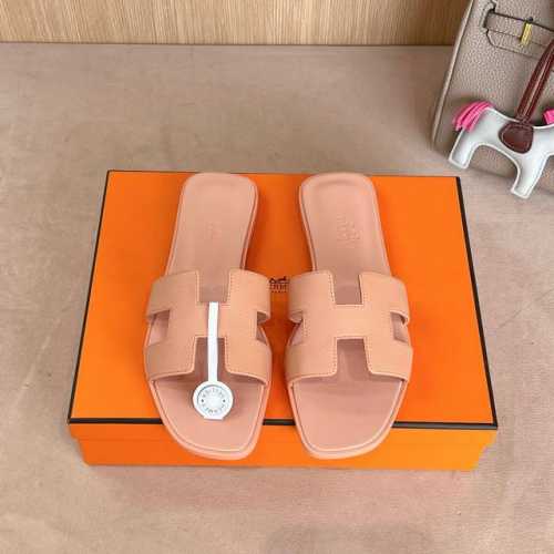 经典掌纹系列 』出厂价 Hermes 爱马仕H拖鞋Oran凉鞋系列 时尚又百搭 超级舒服 每个细节都做到极致 原版丝绒面料 原版1:1独家私模鞋面 原版真皮沿条