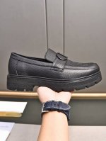 迪奥男士休闲皮鞋 大气原版套楦型！简约奢华大气，成功男士首选 材质：进口顶级原版头层牛皮+牛里。私家开模大底！霸气尊贵奢华.38 39 40 41 42 43