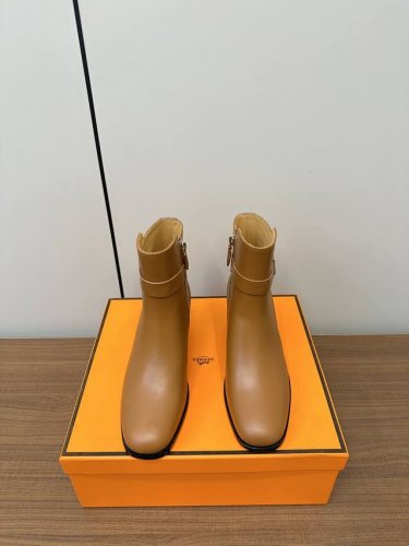 Hermes H家新款爱马仕 小圆头高跟及踝靴机车短靴 顶级原单品质，市面最高版本，出厂价批 鞋面：进口头层纳帕牛皮，内里牛皮，垫脚混种羊皮，精选头层小牛皮高跟