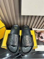 橙子出厂价 FENDI 芬迪春夏新款一字拖鞋 休闲沙滩鞋码数：35-42