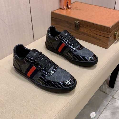 新款: 厂价: 古奇gucci* 最新爆款休闲鞋，顶端品牌奢侈～代购，顶级～质量 鞋面選用进口透气牛皮搭配材质透气羊皮垫脚 精细做工 原版个性时尚柔软橡膠耐磨防