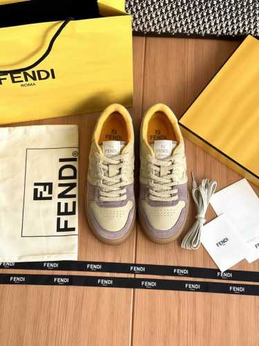Fendi Match经典款整双鞋子采购Zp开发打造，全部定制材料，独家开模大底，细节全部对版出货，连包装也做到跟正品一样。码数:女：35-40 男39-44