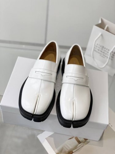男 高定品质！Maison Margiela MM6分趾鞋 Tabi 意产植鞣羊皮！欢迎对比 真正的原版大底！情侣码数Size:35-45 女40.41男45定