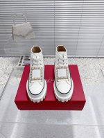 顶级版本roger Vivier24新款rv轻质厚底方钻扣帆布鞋高帮鞋 发泡材质饼干底，轻盈时尚又增高 帆布面料搭水钻方扣，简单高级 Size：35-40 40