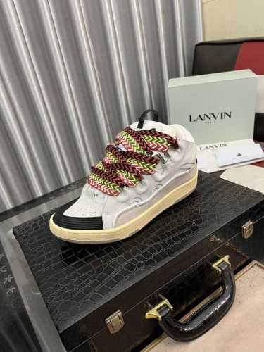 出厂价： 浪凡lanvin 限定系列；沉稳、笃定、活泼、经典与潮流、成熟与青春；诠释多面魅力组合构成一个五彩斑斓的艺术品浪凡情侣款面包鞋，运动鞋，德训鞋，高帮鞋