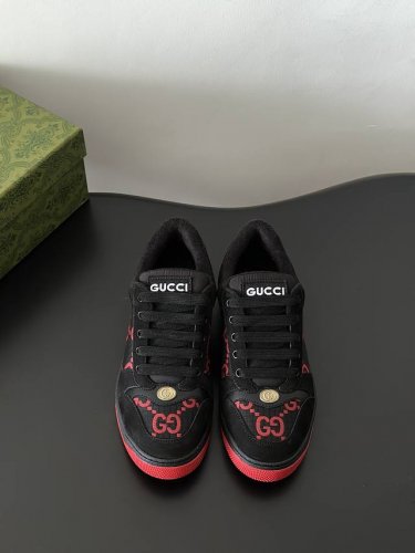 男款 Gucc* 顶级版本 全新升级做旧休闲情侣款小脏鞋 鞋面增加原版一致的水性涂边工艺市场上的普通油边胶感太强又容易掉！A级头层磨砂皮 带毛孔 对版电脑刺绣双
