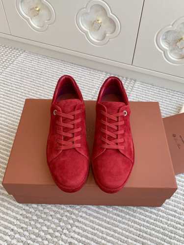 Loro Piana 新款运动鞋休闲板鞋 舒适百搭自带慵懒的高级感明星、时尚博主的私服街拍神器 材质：对版甄选羊京面料，羊皮内里 大底：私模耐磨高弹牛筋底 码数