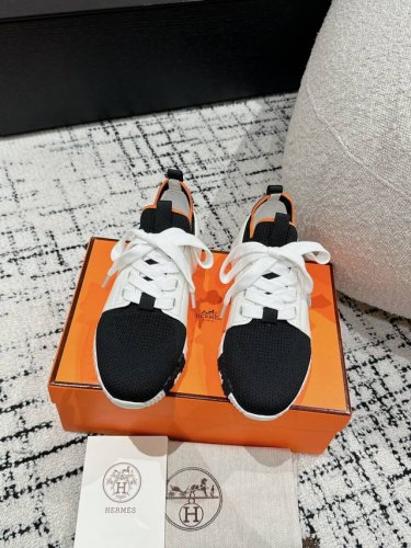 男+10 #顶级版本 情侣款 Hermes 爱马仕 24 Fe New Arrival~ 秋冬新款 Bouncing 情侣运动 休闲鞋 爱马仕最舒服的鞋，没有之