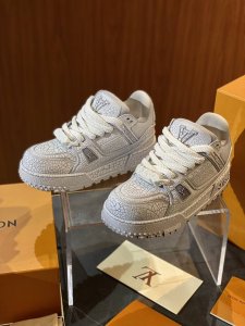 L家 胖丁男女同款trainer Maxi Size；36~46 45.46定制 Trainer Maxi运动鞋选用素面、在头层牛皮的基础上再二次创作 ，炸裂.