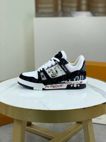工厂价 顶级版本 生肖3D打印系列 Louis Vuitton 情侣款 专柜系列 原单 新款lv路易威登 顶级版本 Lv经典高帮潮鞋！选用进口原版小牛皮 水染牛