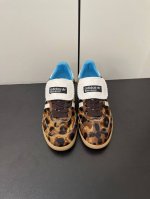广州货 阿迪达斯 Adidas Humanrace Samba 三叶草长舌版休闲板鞋 鞋款保留原本samba 造型的同时，鞋面材质使用了优质皮革和麂皮打造 鞋舌