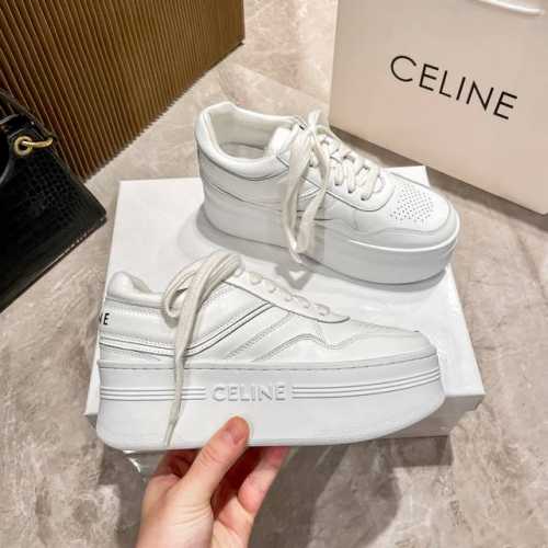 橙子出厂价 CELINE 赛琳新款 厚底小白鞋 运动鞋 休闲鞋板鞋超多明星上脚，这一季运动小白鞋无论从楦型的轮廓，隔板的拼接都让人耳目一新，前后品牌LOGO相呼