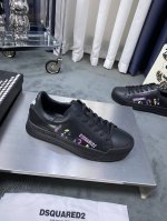 商品商标: Dsquared2 D2次方 正码码数: 38-44 45.46定制 商品材料: D2秋季新款时尚潮流，皮革采用3D打印logo制面，羊皮内里和垫脚