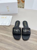 橙子出厂价 DIOR 迪奥春夏新款 镂空平底拖鞋 一字拖 凉拖码数：34-42