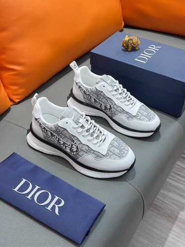 商品名称：Dior 迪奥 正规码数: 38-44 休闲鞋 商品材料：精选 牛皮鞋面，柔软羊皮内里；原厂大底。