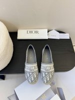 官网同步盒包装 早春款 25ss Dior Granville 穆勒渔夫鞋，3D万针刺绣工艺，最强的渠道，专贵无差！Dior Granville 渔夫鞋 采用标
