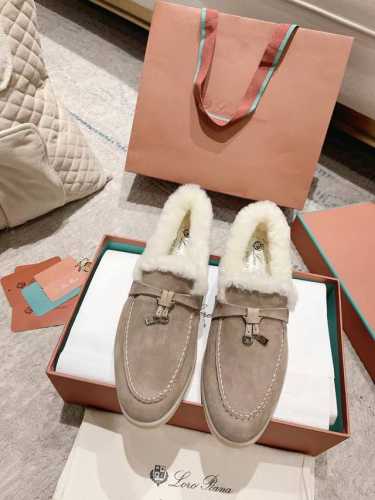 高版本 主打多色 出厂女款 男款+10 对 Lp新品发售loro Piana 官网同款针织毛单鞋｜采用 Wish 羊皮面料制作｜鞋面采用独特针织面料制作工艺｜内