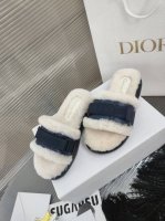 迪奥 Dior 2024春夏走秀新款 Iviera Evolution魔术贴织带厚底休闲羊羔毛女鞋 Cd立体刺绣字母logo藤格纹露趾居家面包拖鞋 明星同款拼色