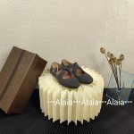 24年新款alaia阿莱亚法式交叉带扣芭蕾舞单鞋平底鞋 Alaia大热门平底鞋，好看又好穿 今年超火的alaia玛丽珍芭蕾舞鞋已出货！明星人手一双。超舒服好穿的