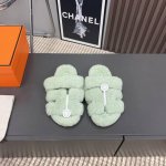 出厂:情侣全毛款281男 独家顶级版本 H家h*Erms Vs秋季最新官网同步泰迪新款沙滩毛拖系列 情侣二舅沙滩全毛拖 我家都是购入zp开模调楦出货，跟zp基本