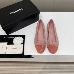 出厂价 一直都在升级的chanel单鞋 2024Ss 顶级版本 Hk海外代购 原版1:1切割而成 Chanel香奈儿万年经典蝴蝶结 圆头芭蕾舞鞋 好品质不多 真