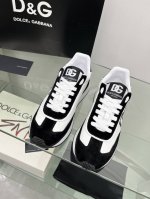 2024高端版本高质量原单品质 D0Lce & Gabbana 今年的主打款式 没有之一 超火超帅气的休闲鞋此款传承了d家一贯有点浮夸而不失时尚的风格 精湛的做