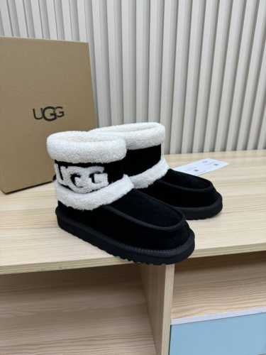 Ugg 24秋冬最新款雪地靴！羊毛领口上下呼应设计！勾勒出ugg品牌logo 凸显高端大气 ！采用澳洲进口羊皮毛内里，冬季保暖效果超赞 面料：进口二层磨砂牛皮